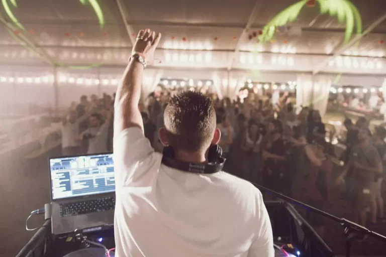 DJ MR. T bei einem Event
